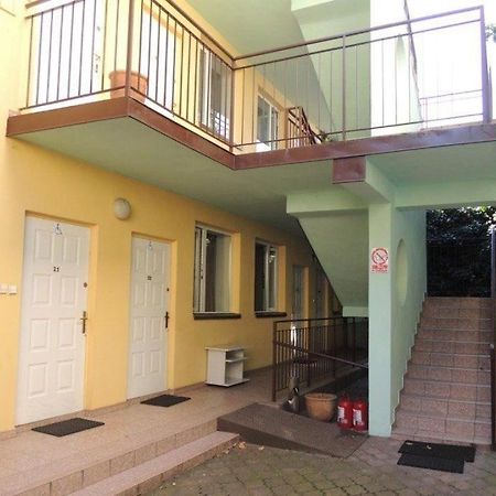 Hostel Malva Ломянкі Екстер'єр фото